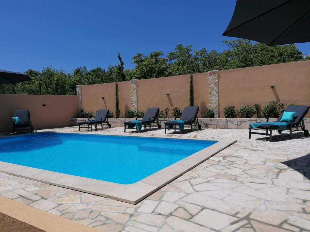 Villa Mir Pridraga 외부 사진